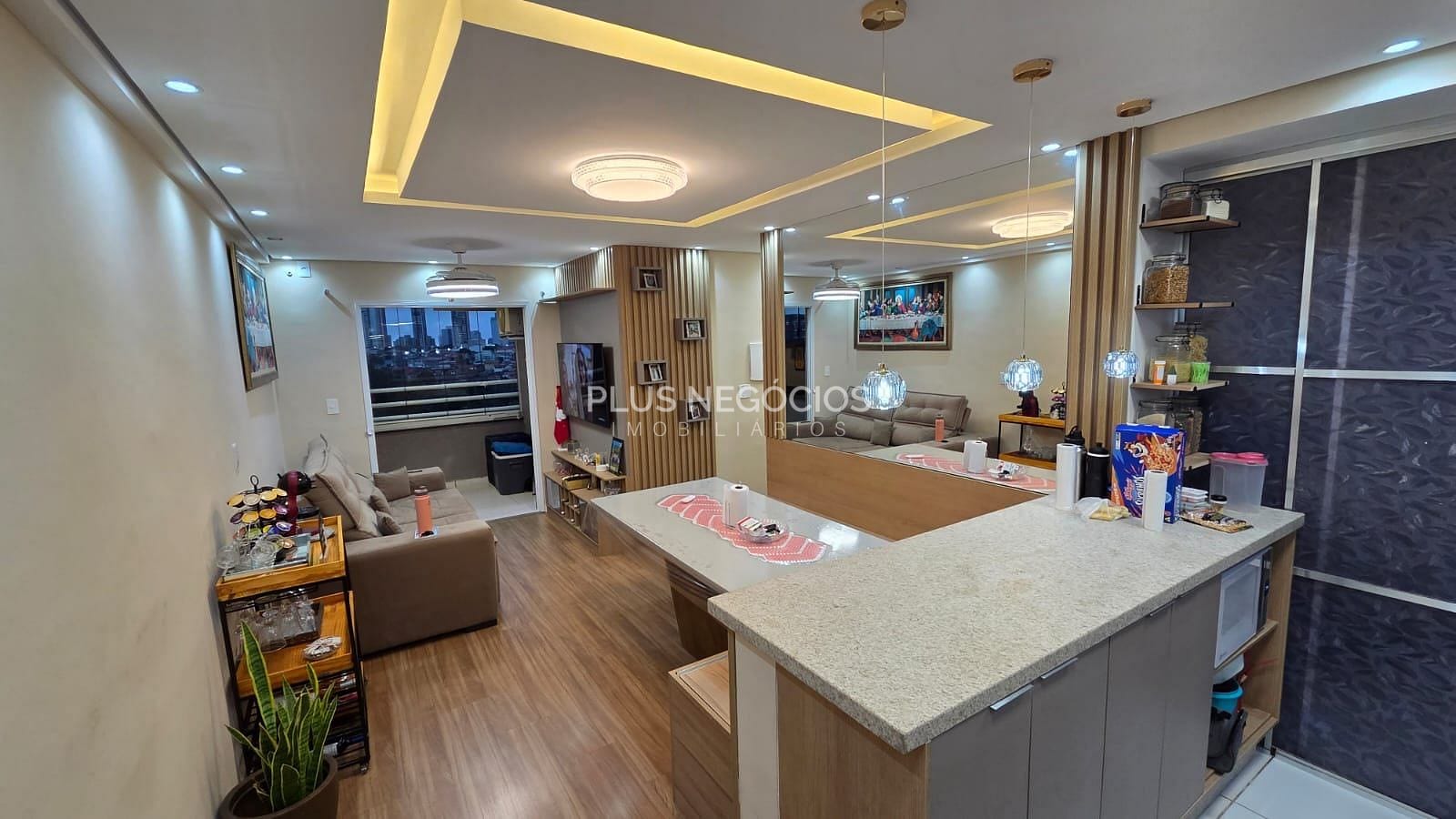 Apartamento à venda com 3 quartos, 70m² - Foto 1