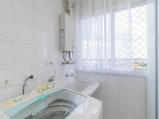 Apartamento 3 quartos e 2 banheiros, para alugar, no bairro Cidade Industrial em Curitiba