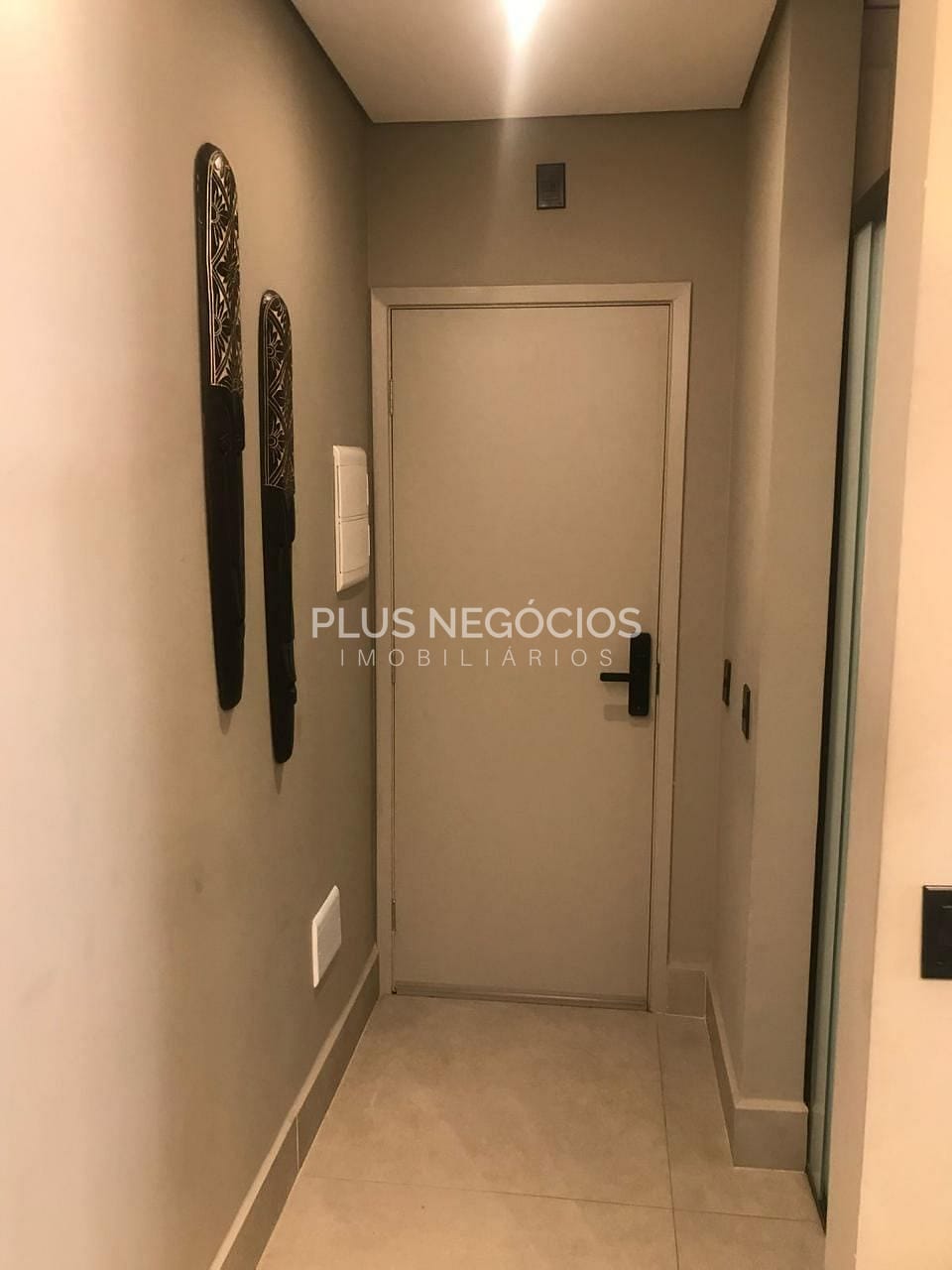 Apartamento à venda com 3 quartos, 97m² - Foto 9