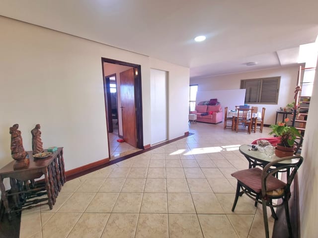 Apartamento com 359m² 3 quartos e 1 banheiro, à venda, no bairro Centro em Pindamonhangaba