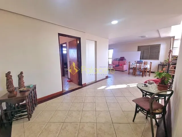 Apartamento com 359m² 3 quartos e 1 banheiro, à venda, no bairro Centro em Pindamonhangaba