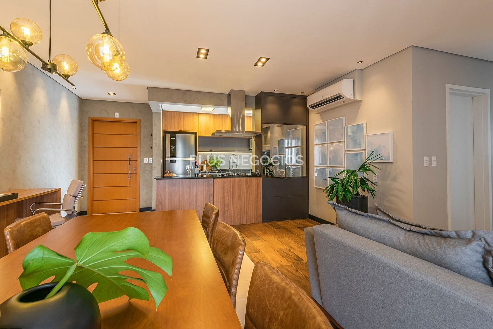 Apartamento à venda com 2 quartos, 85m² - Foto 4