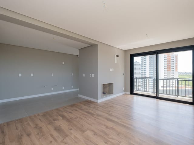 Apartamento com 99m² 3 quartos e 2 banheiros, à venda ou para alugar, no bairro São Gonçalo em Pelotas