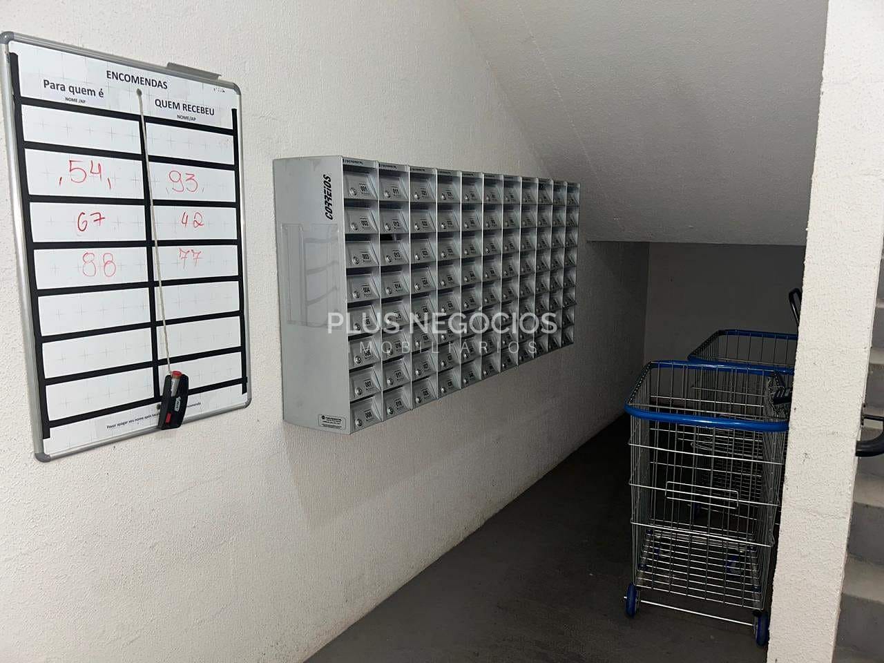 Apartamento à venda com 2 quartos, 46m² - Foto 13