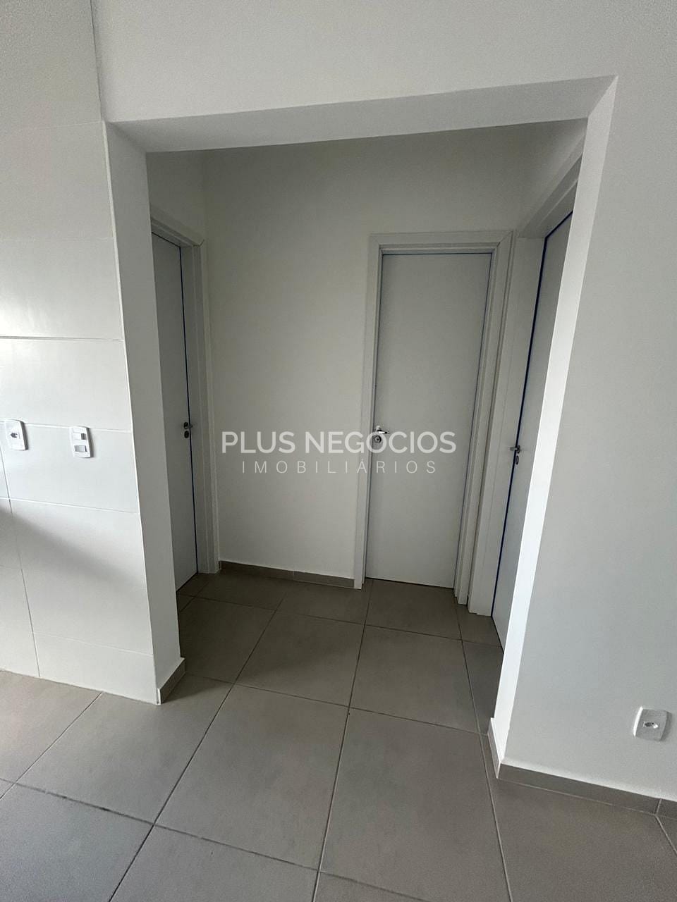 Apartamento à venda com 2 quartos, 46m² - Foto 3