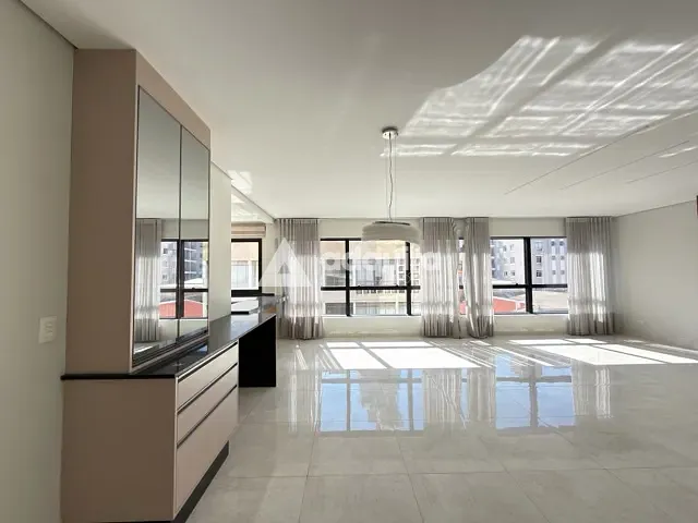 Apartamento com 283m² 3 quartos e 5 banheiros, para alugar, no bairro Centro em Ponta Grossa