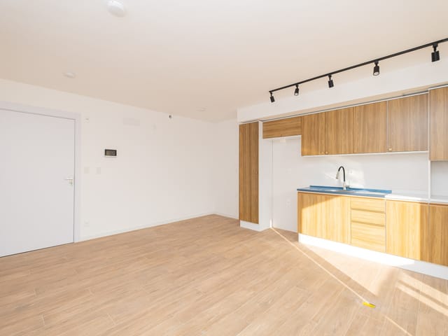 Apartamento 2 quartos e 2 banheiros, à venda, no bairro Três Vendas em Pelotas