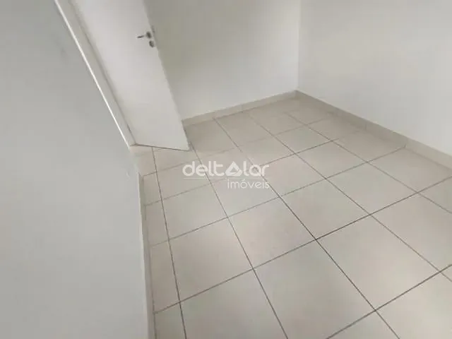 Apartamento 2 quartos e 1 banheiro, à venda, no bairro Cenáculo em Belo Horizonte