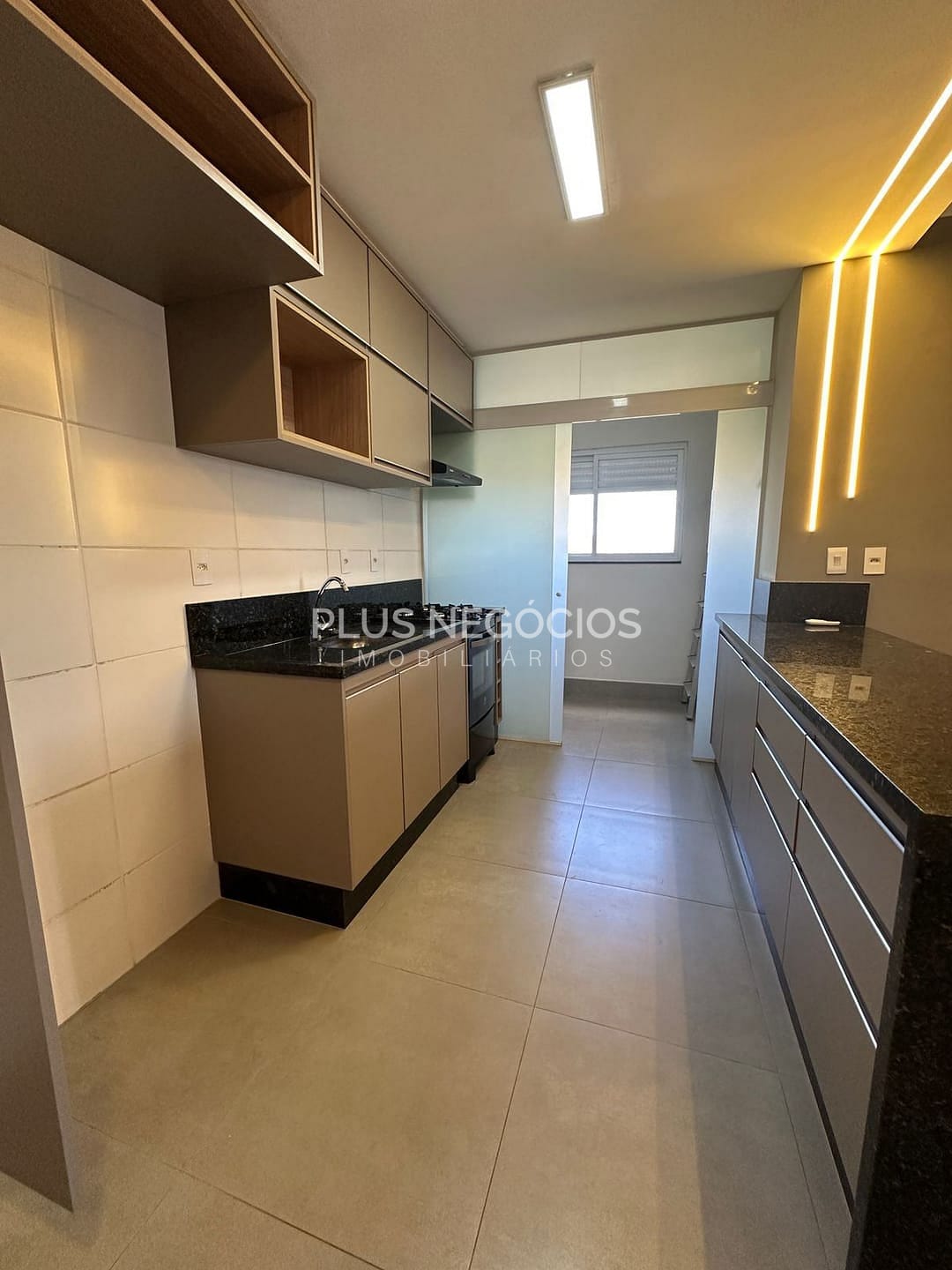Apartamento à venda com 3 quartos, 88m² - Foto 18