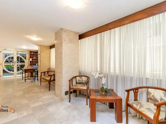 Apartamento 3 quartos e 3 banheiros, à venda, no bairro Centro em Curitiba