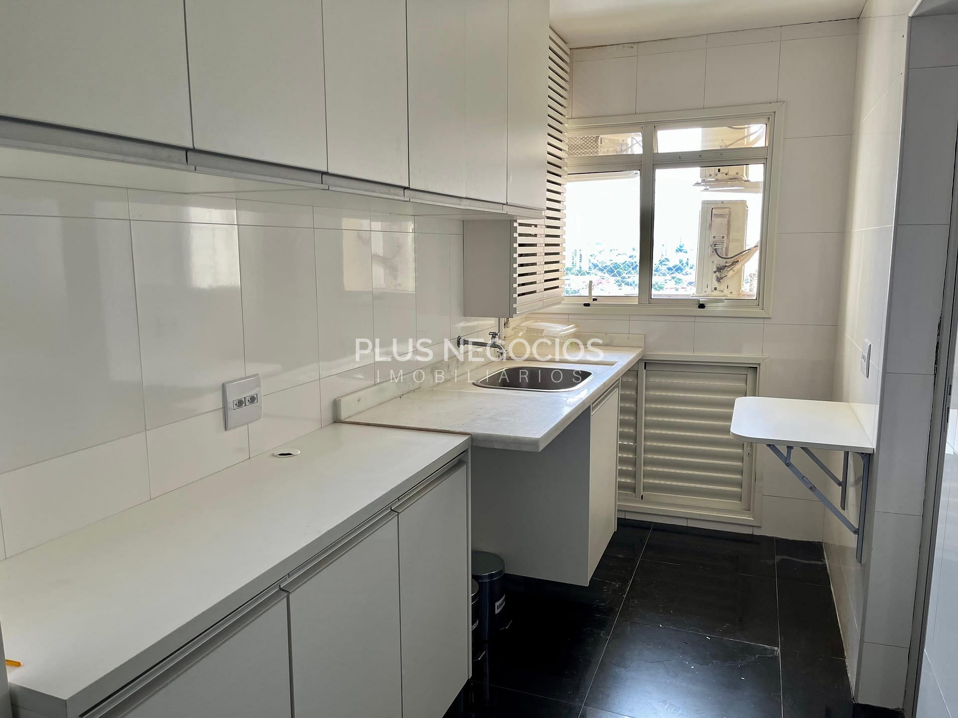 Apartamento à venda e aluguel com 3 quartos, 196m² - Foto 21