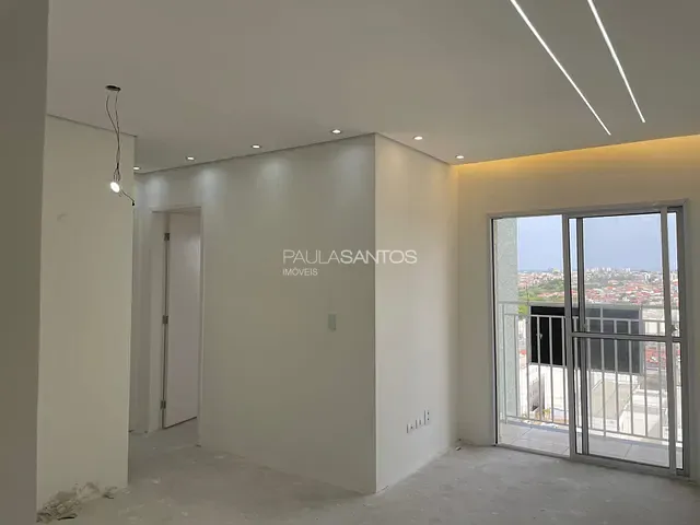 Apartamento 2 quartos e 1 banheiro, à venda, no bairro Caguassu em Sorocaba