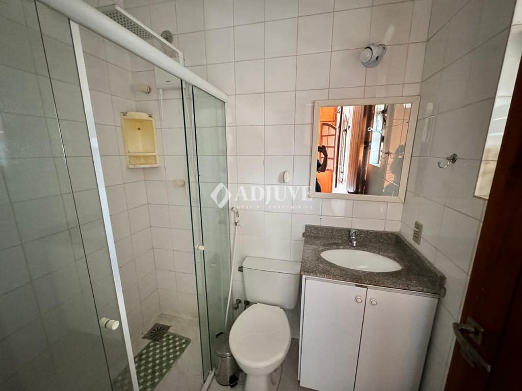 Apartamento à venda com 2 quartos, 85m² - Foto 17