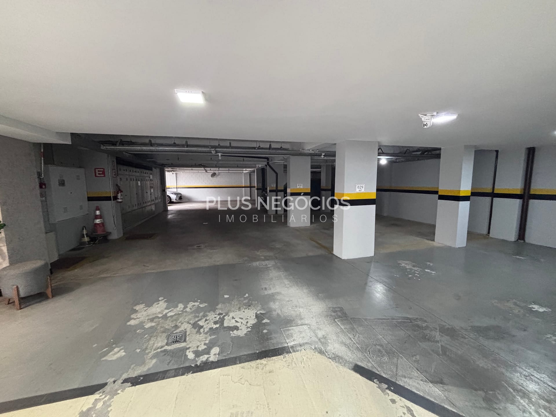 Apartamento à venda com 2 quartos, 72m² - Foto 5