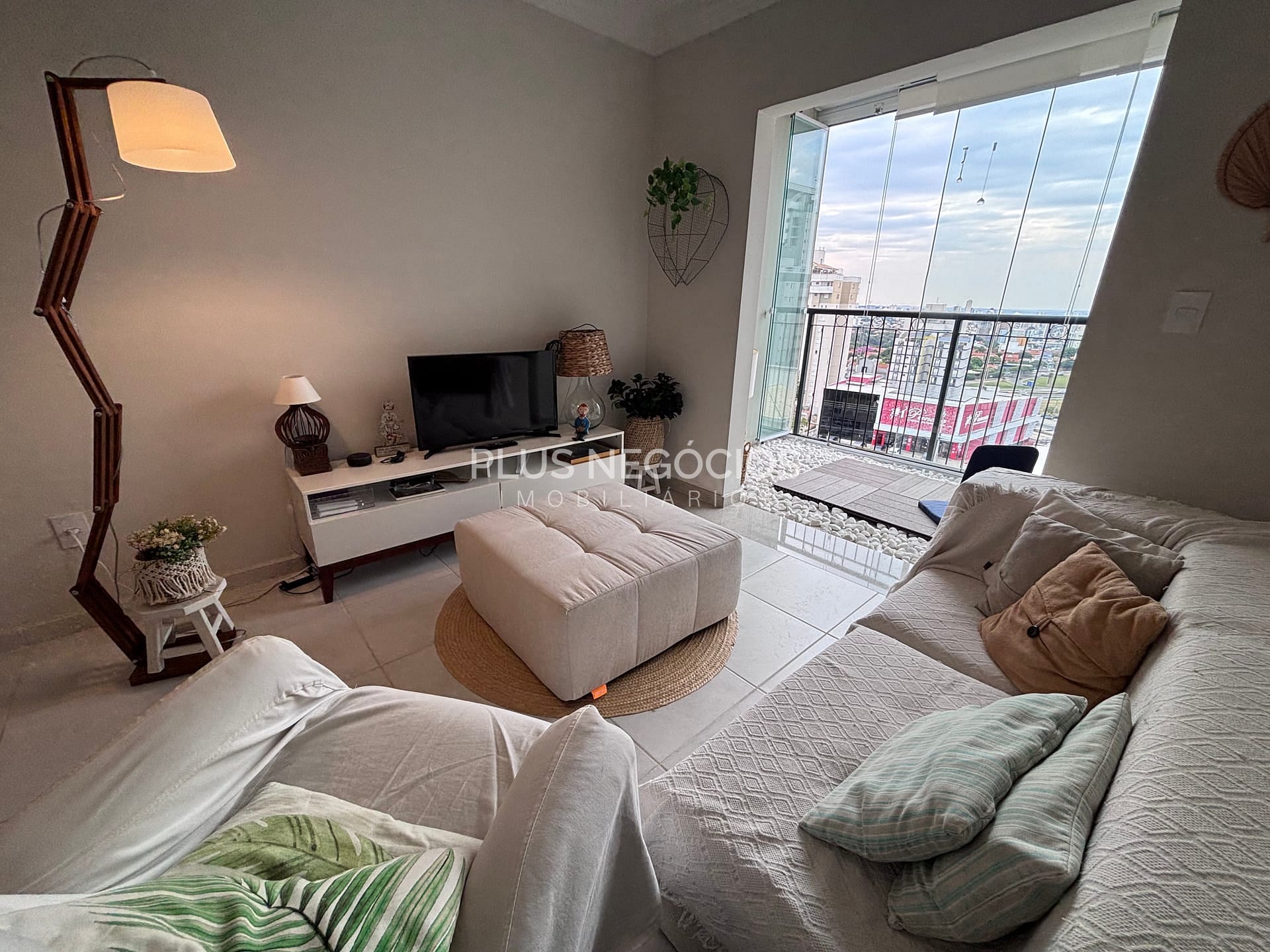 Apartamento à venda com 2 quartos, 72m² - Foto 25