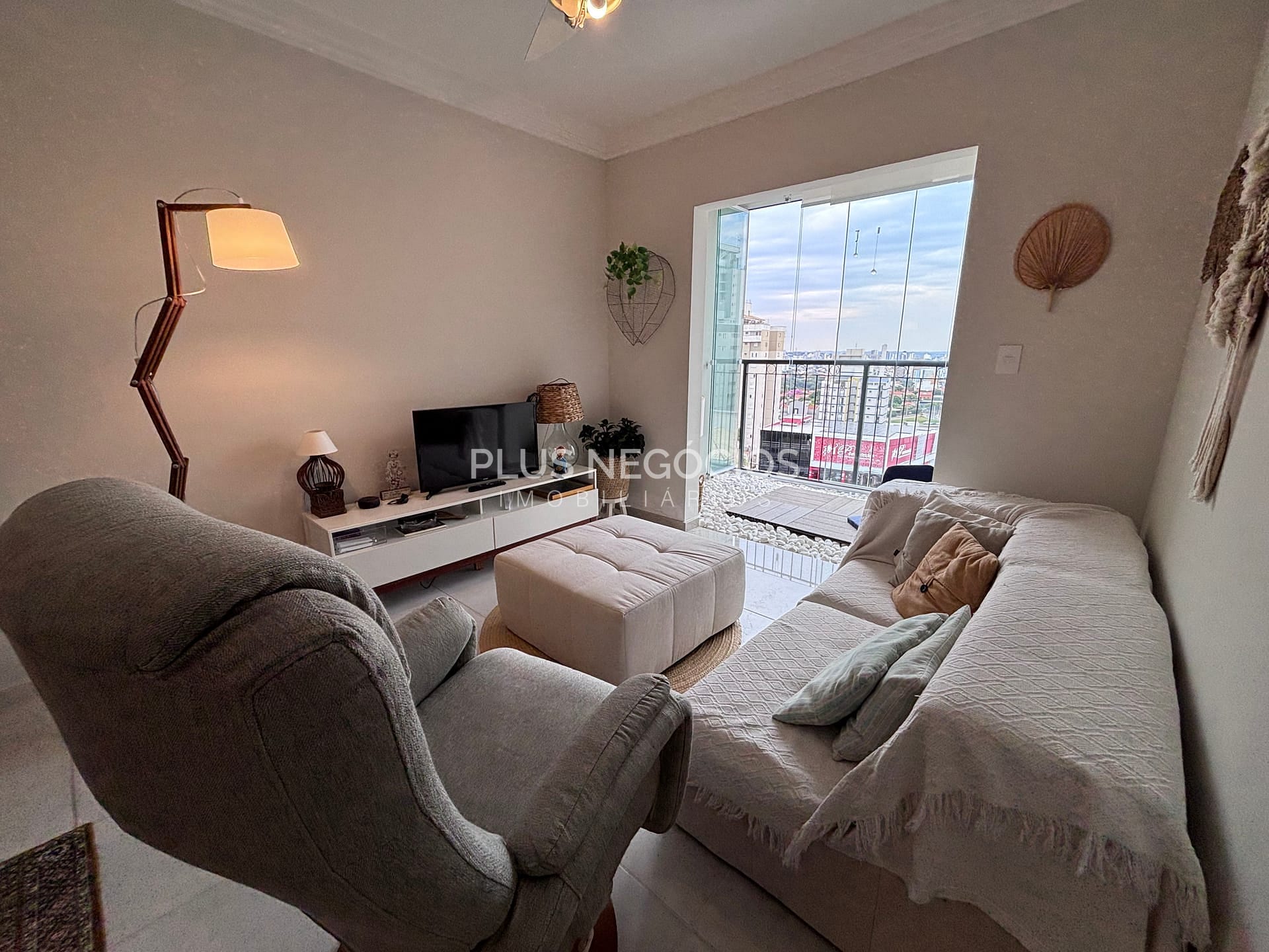 Apartamento à venda com 2 quartos, 72m² - Foto 30