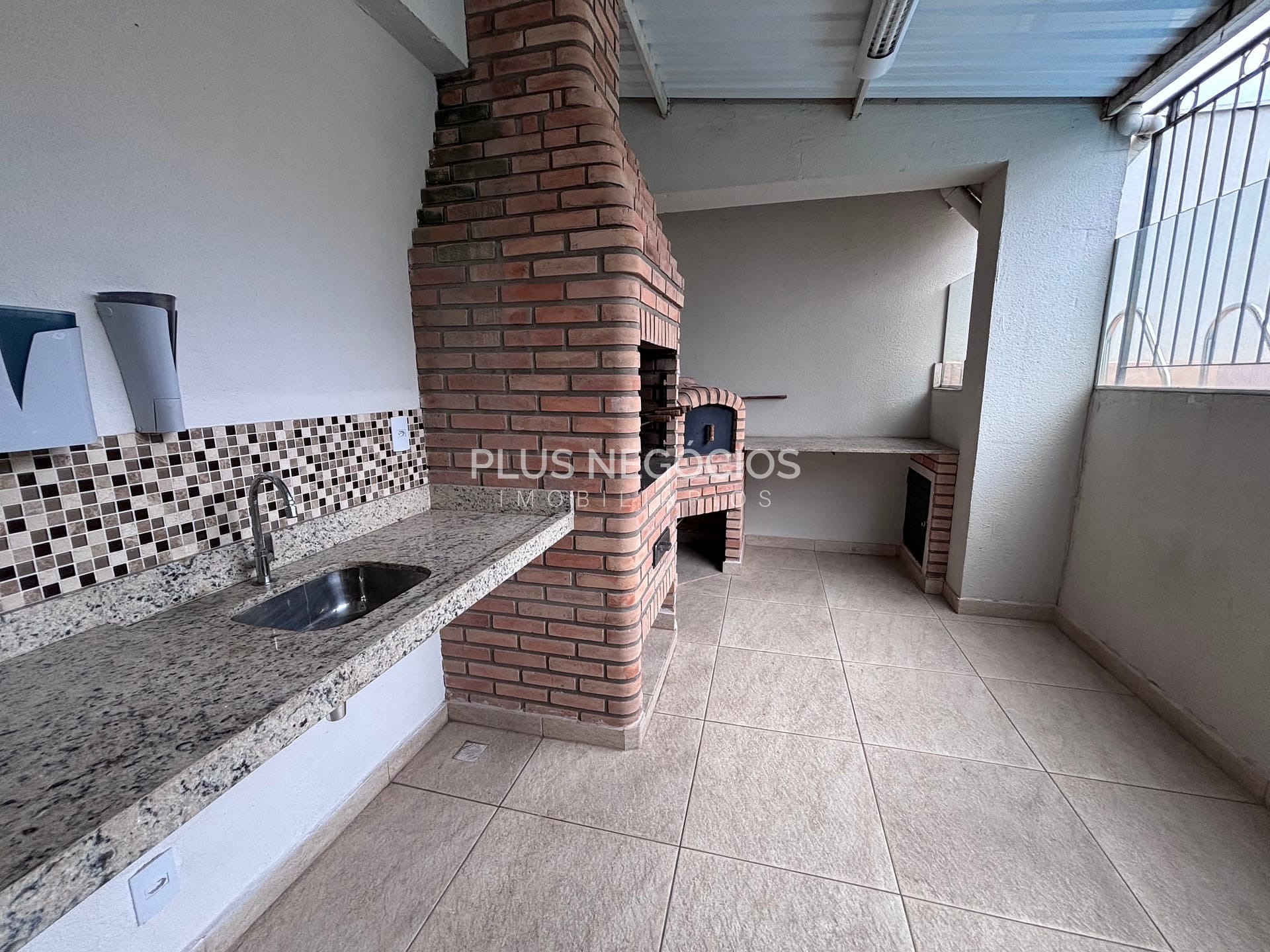Apartamento à venda com 2 quartos, 72m² - Foto 41