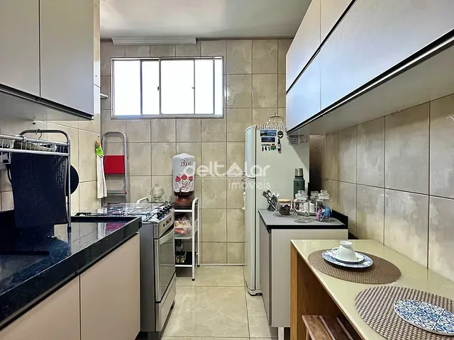 Apartamento 2 quartos e 1 banheiro, à venda, no bairro Planalto em Belo Horizonte