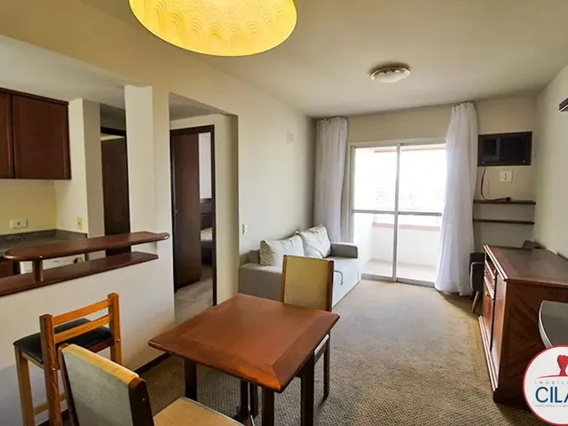 Apartamento 1 quarto e 1 banheiro, para alugar, no bairro Centro em Curitiba