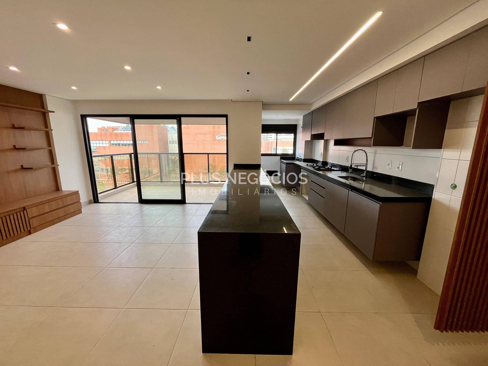 Apartamento à venda com 3 quartos, 107m² - Foto 6