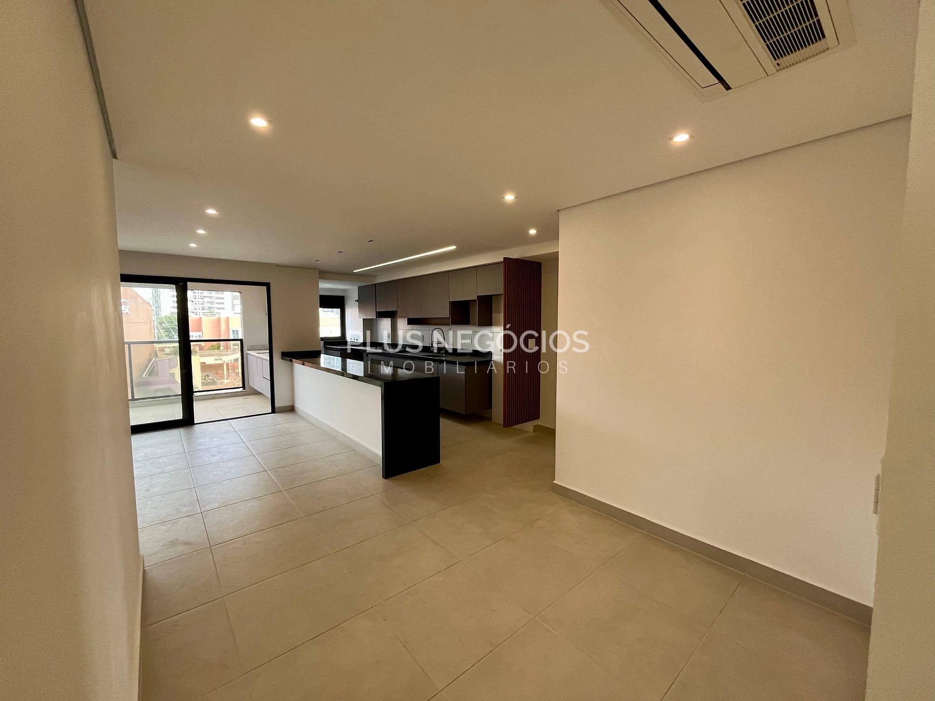 Apartamento à venda com 3 quartos, 107m² - Foto 9