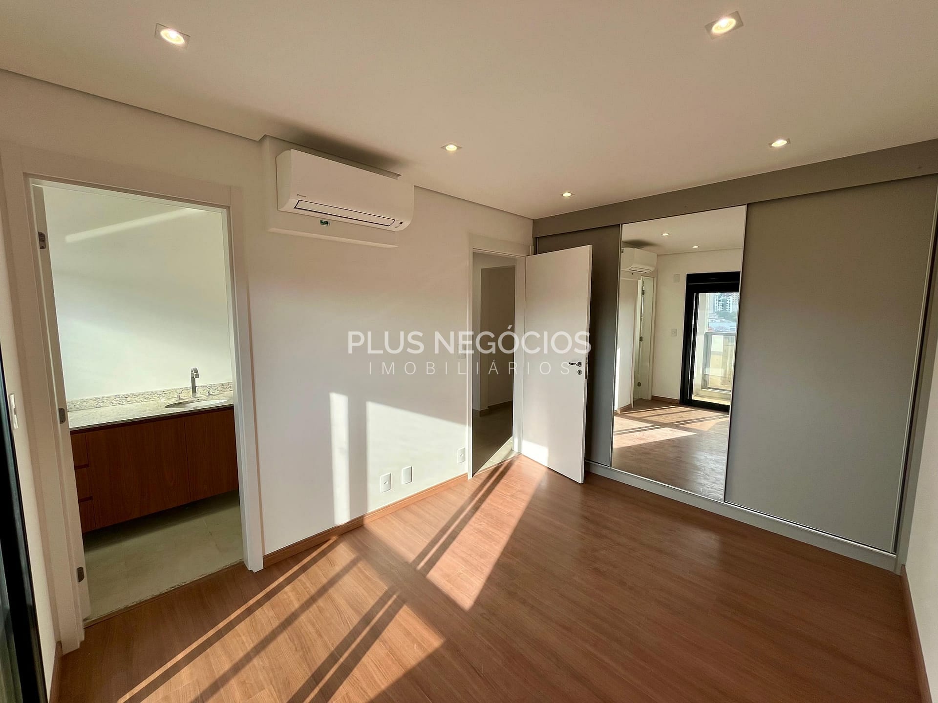 Apartamento à venda com 3 quartos, 107m² - Foto 24