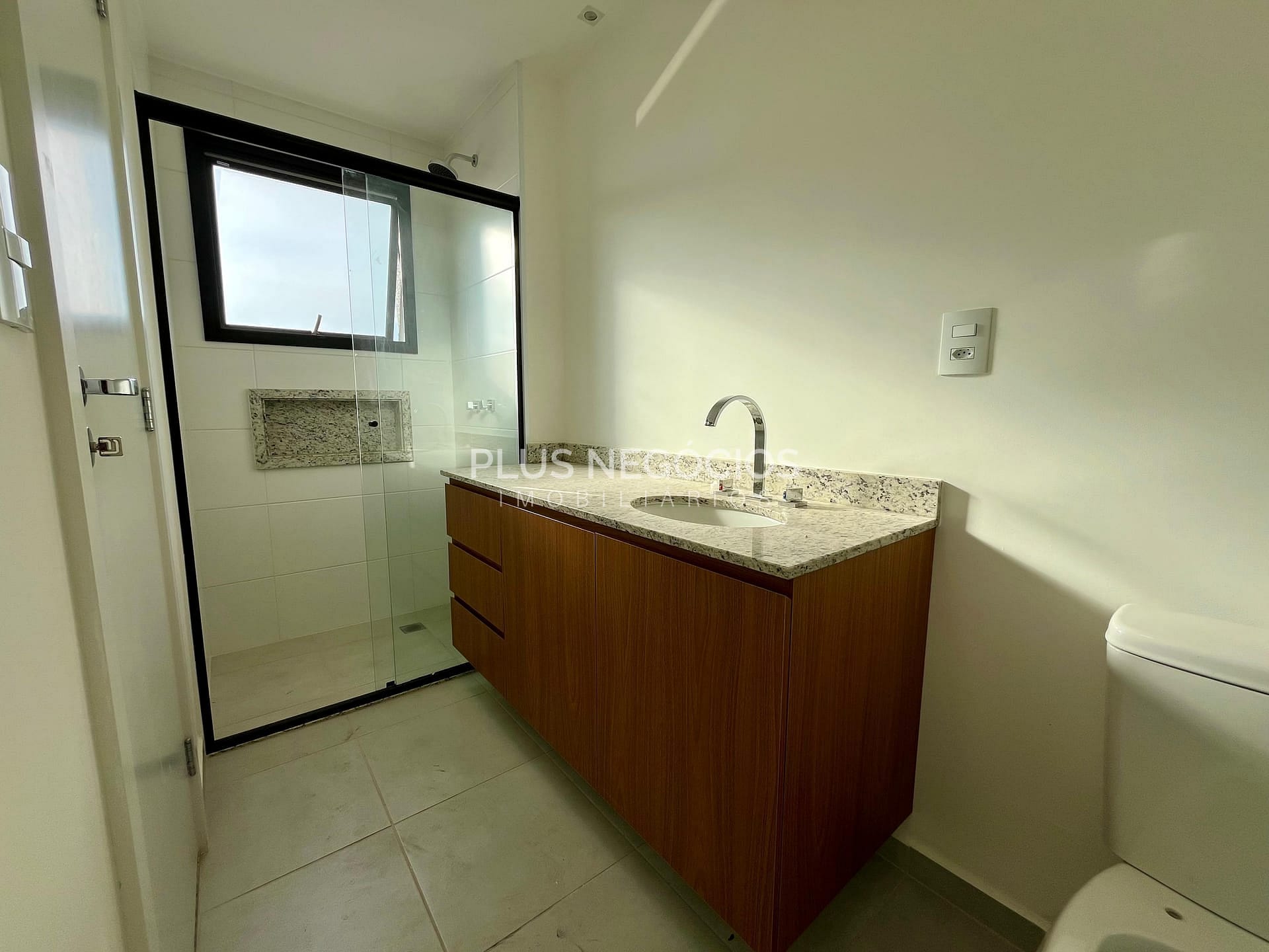 Apartamento à venda com 3 quartos, 107m² - Foto 26