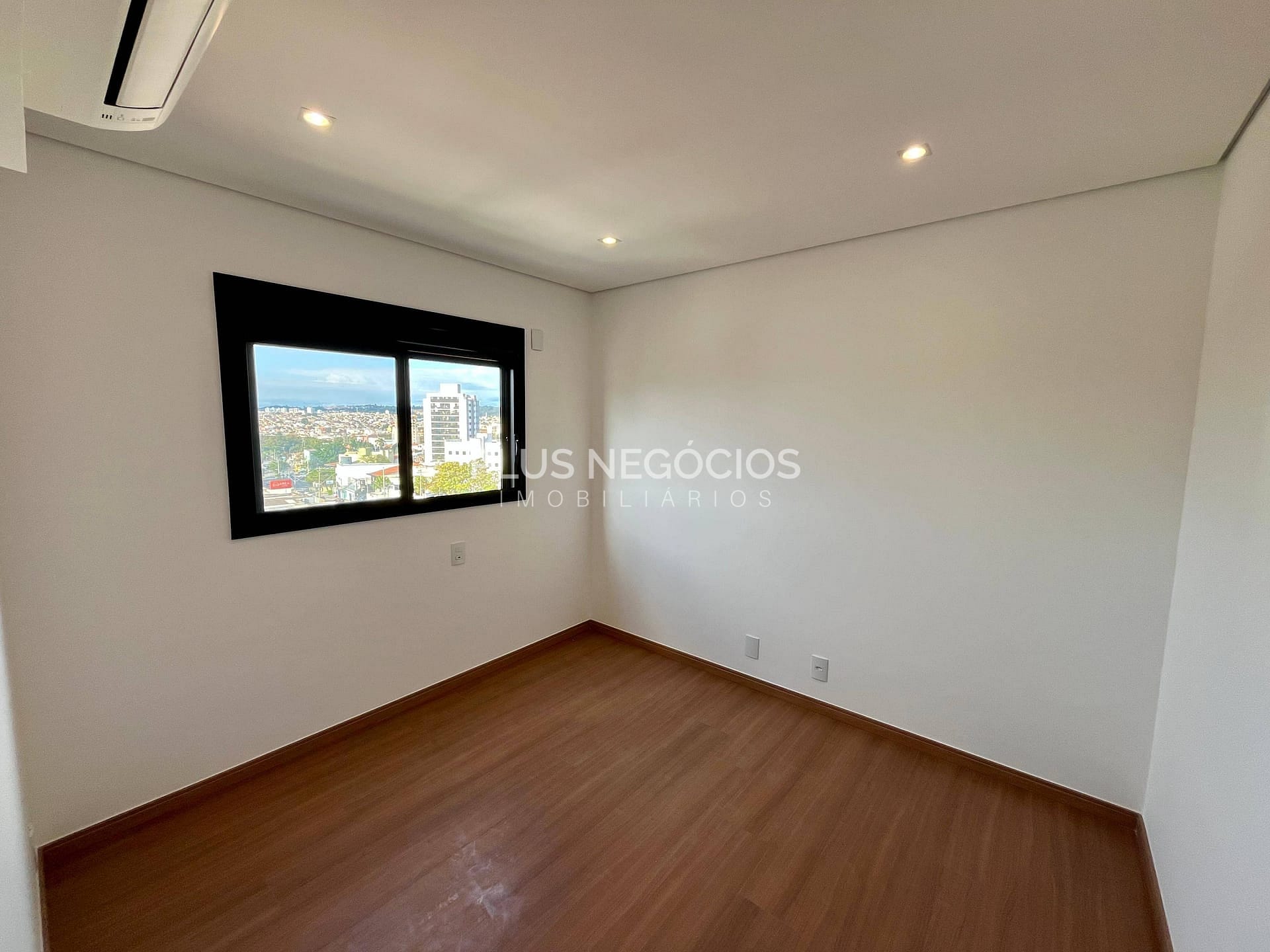 Apartamento à venda com 3 quartos, 107m² - Foto 27