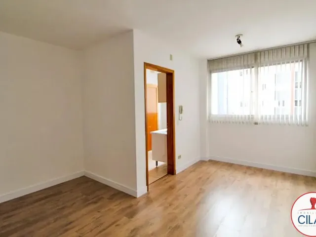 Apartamento 1 quarto e 1 banheiro, para alugar, no bairro Rebouças em Curitiba