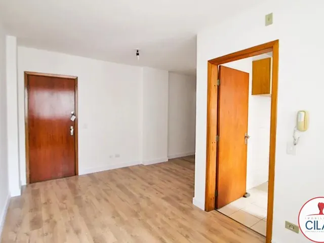 Apartamento 1 quarto e 1 banheiro, para alugar, no bairro Rebouças em Curitiba