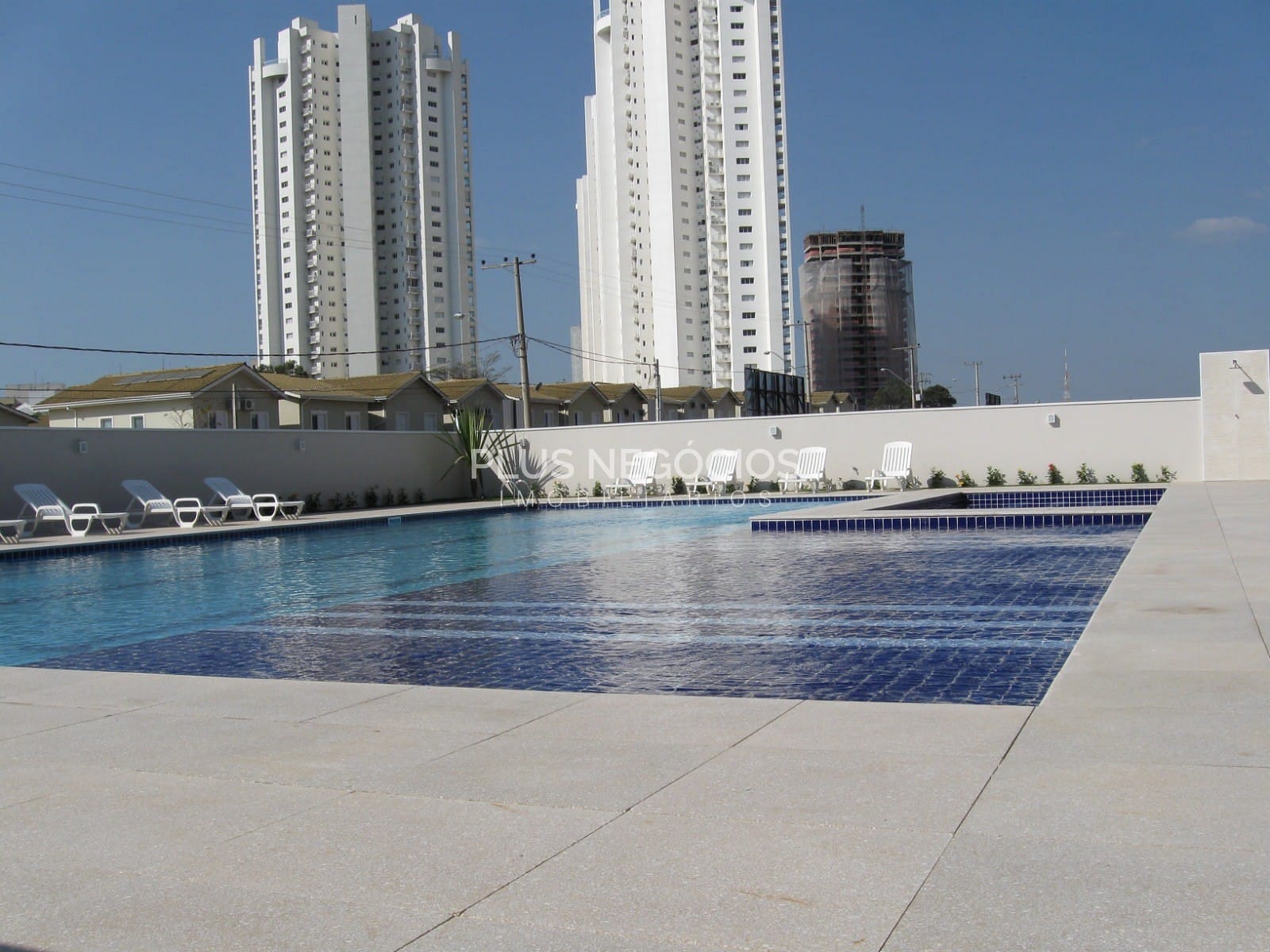 Apartamento para alugar com 3 quartos, 90m² - Foto 12