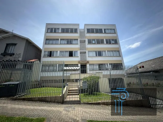 Apartamento 2 quartos e 1 banheiro, à venda, no bairro Água Verde em Curitiba