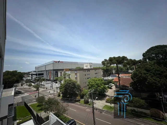 Apartamento 2 quartos e 1 banheiro, à venda, no bairro Água Verde em Curitiba