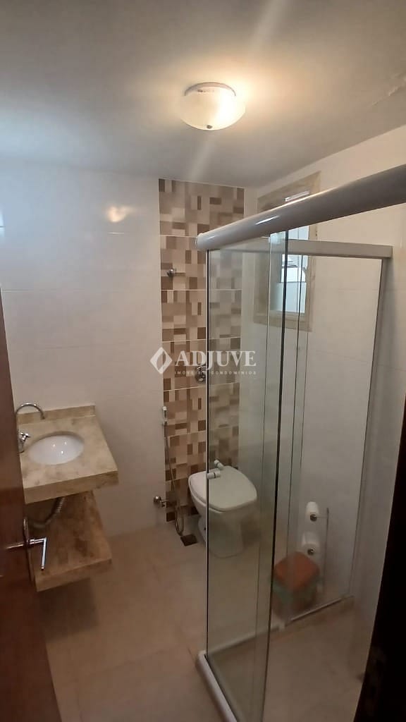 Apartamento à venda com 2 quartos, 68m² - Foto 12