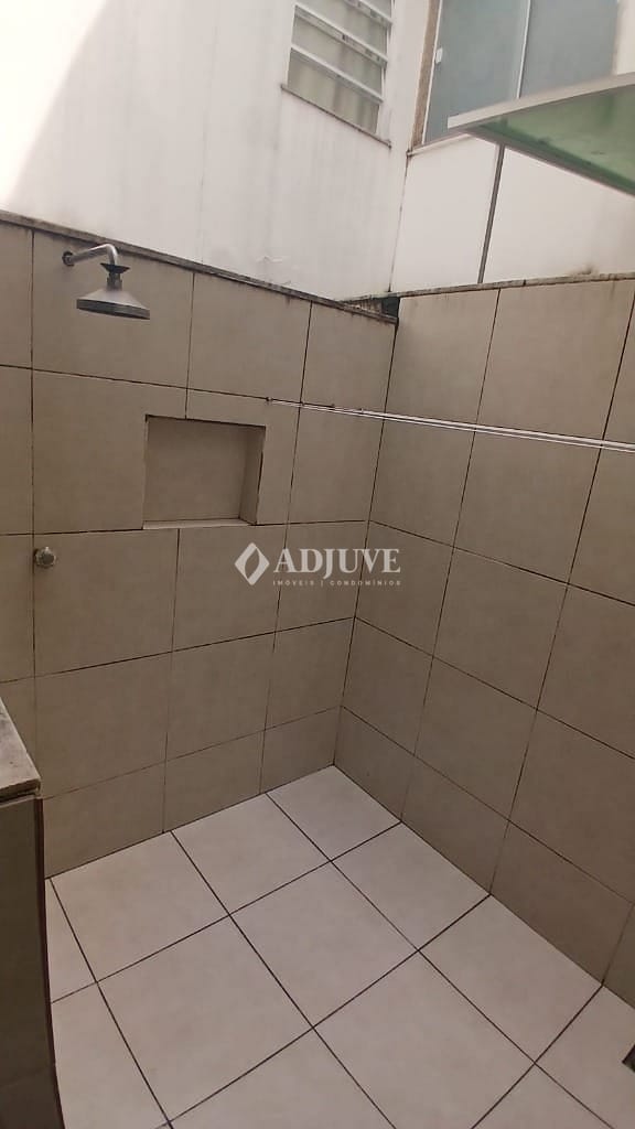 Apartamento à venda com 2 quartos, 68m² - Foto 7