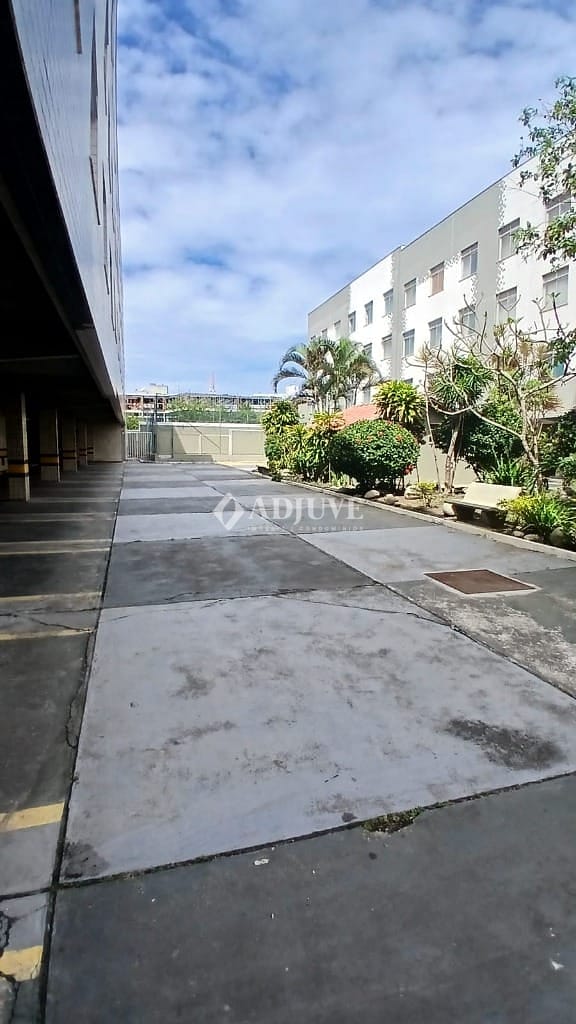 Apartamento à venda com 2 quartos, 68m² - Foto 18