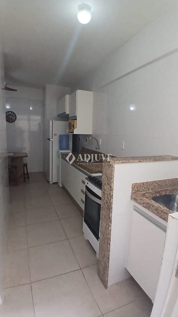 Apartamento à venda com 2 quartos, 68m² - Foto 5
