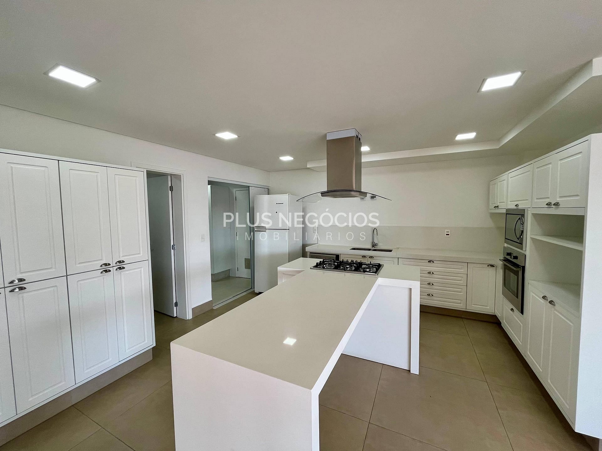 Apartamento à venda e aluguel com 4 quartos, 342m² - Foto 12