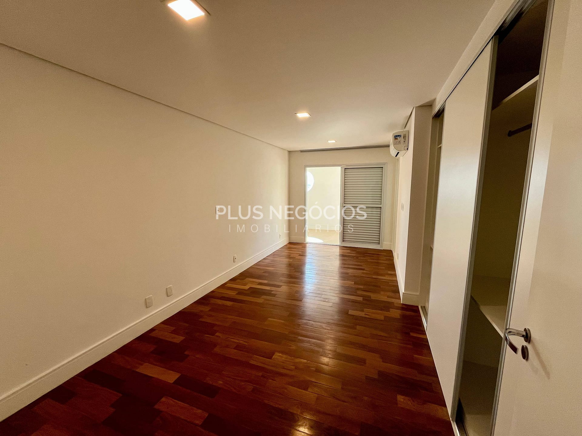 Apartamento à venda e aluguel com 4 quartos, 342m² - Foto 22