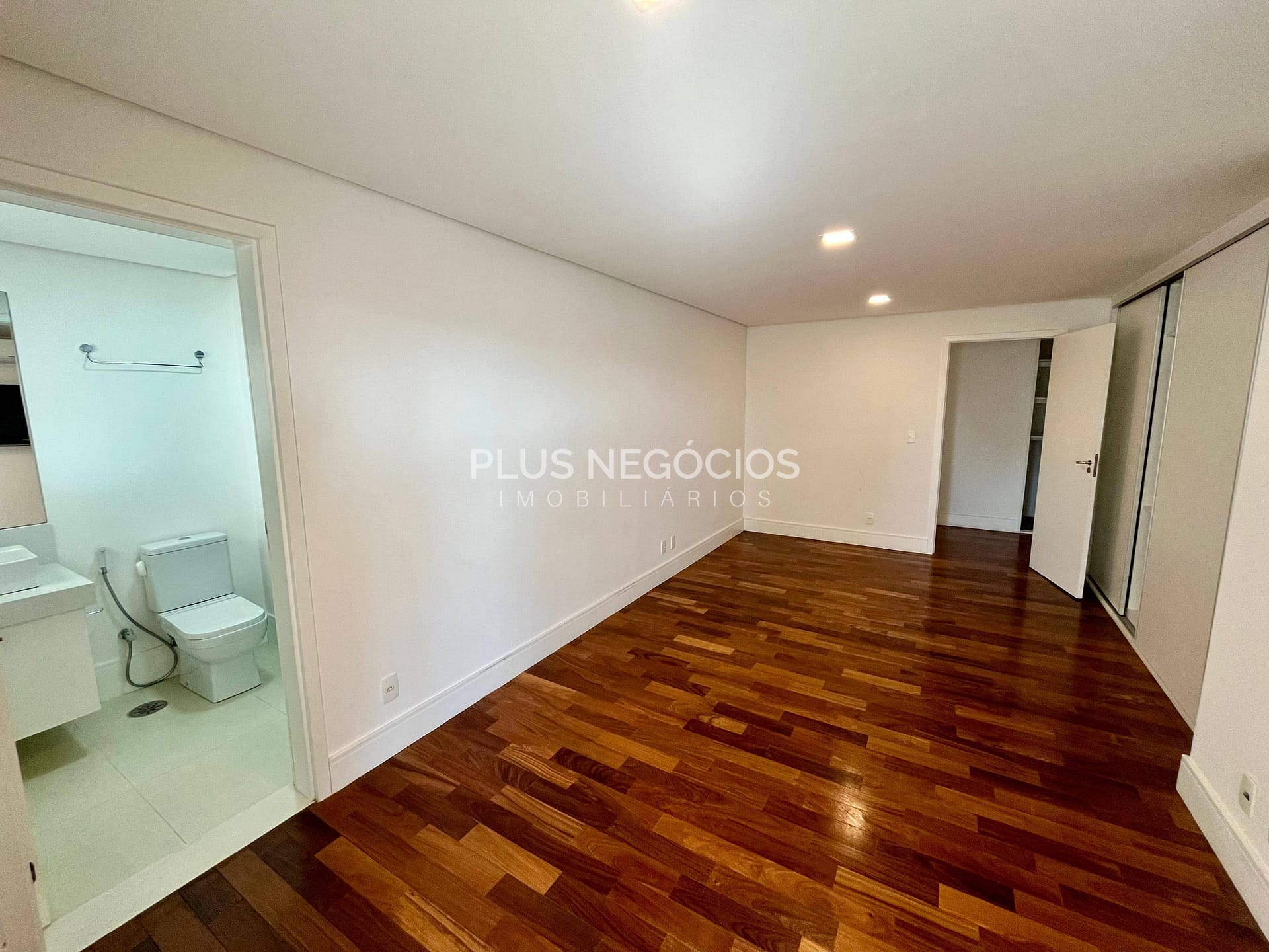 Apartamento à venda e aluguel com 4 quartos, 342m² - Foto 25