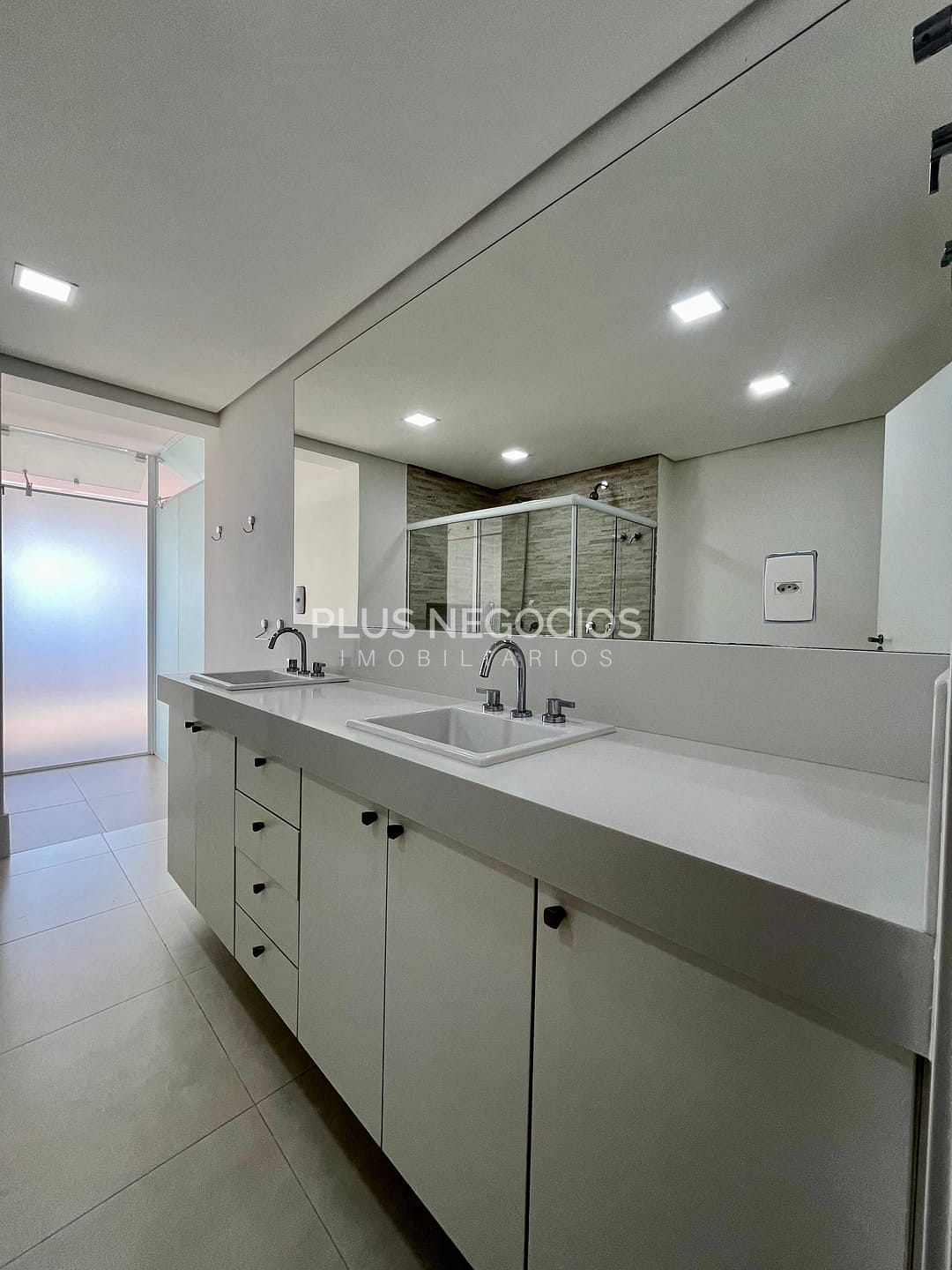 Apartamento à venda e aluguel com 4 quartos, 342m² - Foto 33