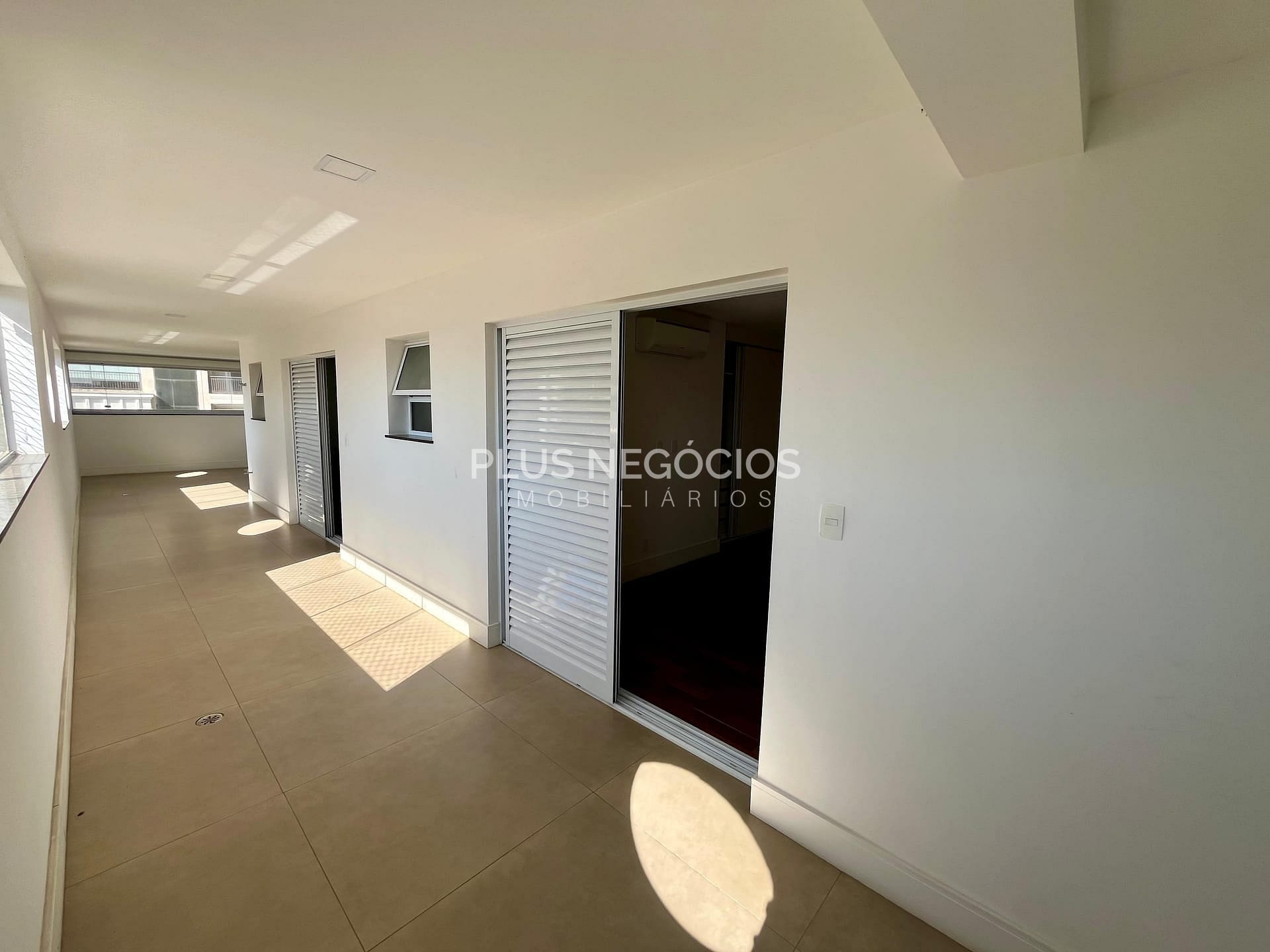 Apartamento à venda e aluguel com 4 quartos, 342m² - Foto 34