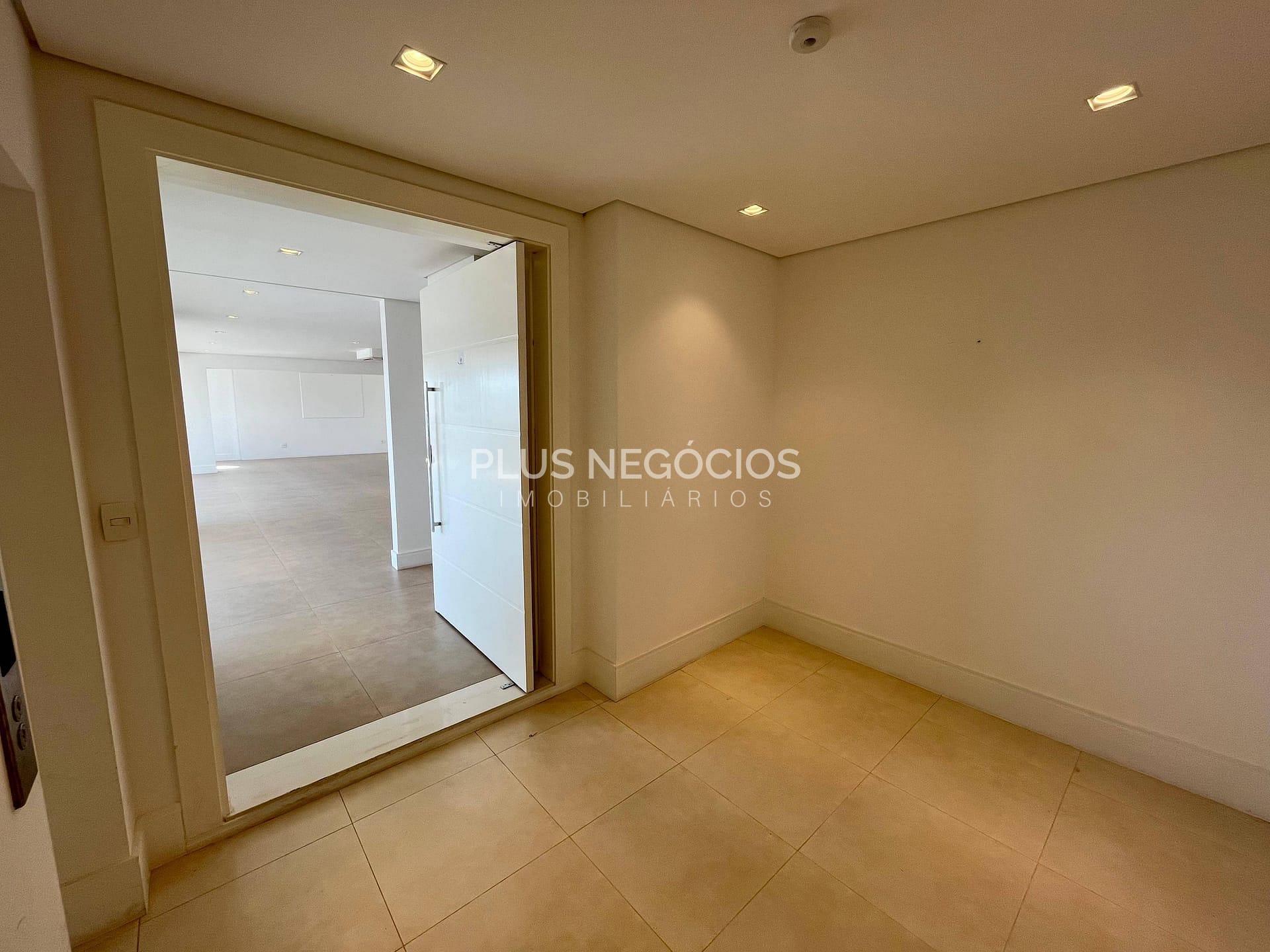 Apartamento à venda e aluguel com 4 quartos, 342m² - Foto 35