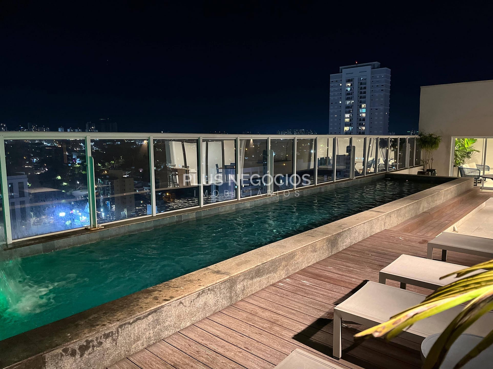 Apartamento à venda e aluguel com 4 quartos, 342m² - Foto 1
