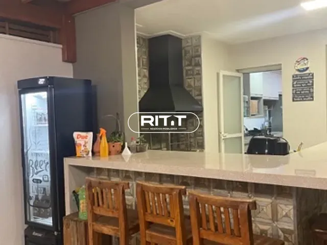 Apartamento com 268m² 3 quartos e 2 banheiros, à venda, no bairro Taquaral em Campinas