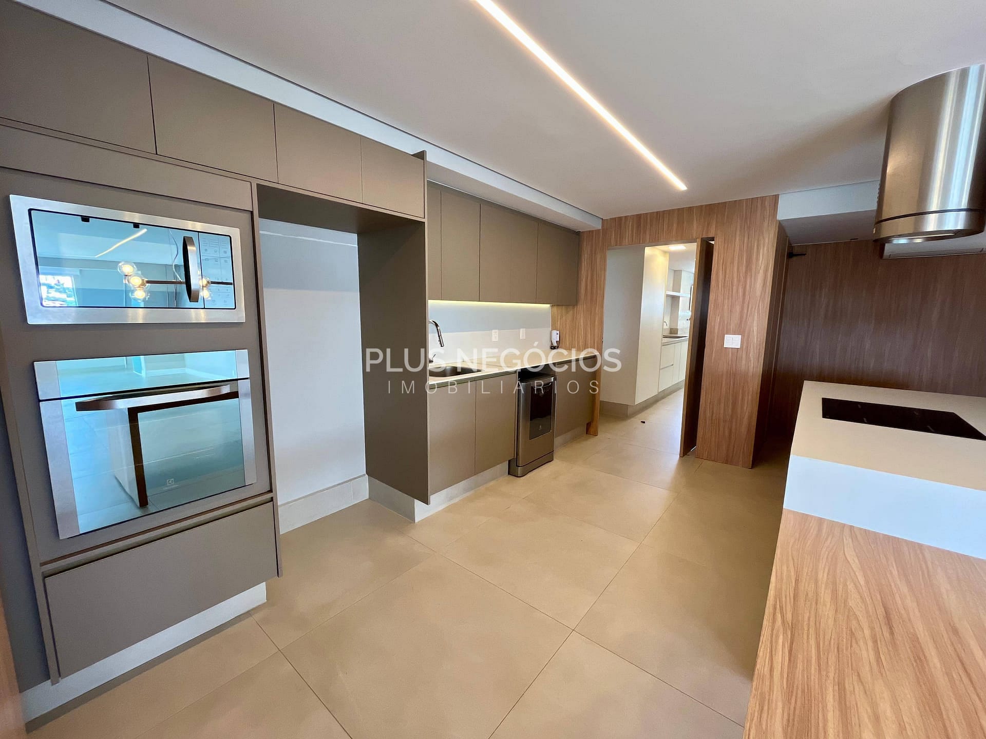 Apartamento à venda e aluguel com 4 quartos, 340m² - Foto 12