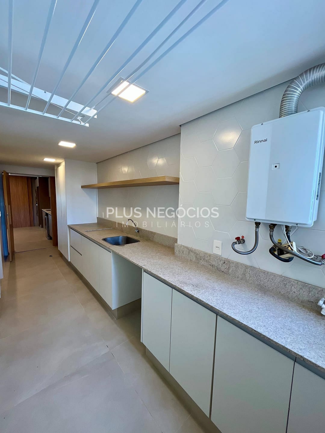Apartamento à venda e aluguel com 4 quartos, 340m² - Foto 18