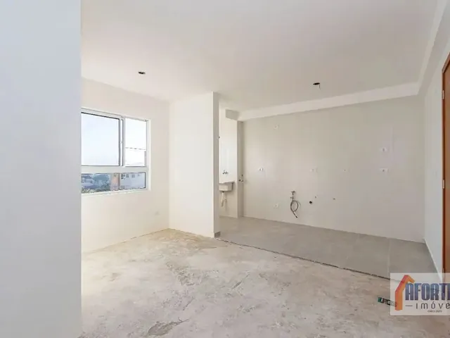 Apartamento 2 quartos e 1 banheiro, à venda, no bairro Atuba em Curitiba
