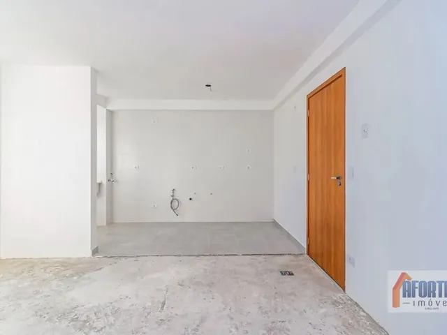 Apartamento 2 quartos e 1 banheiro, à venda, no bairro Atuba em Curitiba