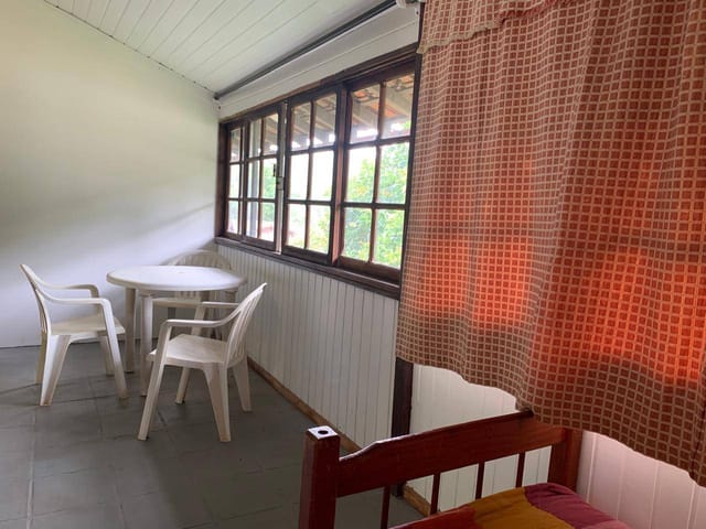 Apartamento 1 quarto e 1 banheiro, para alugar, no bairro Nogueira em Petrópolis